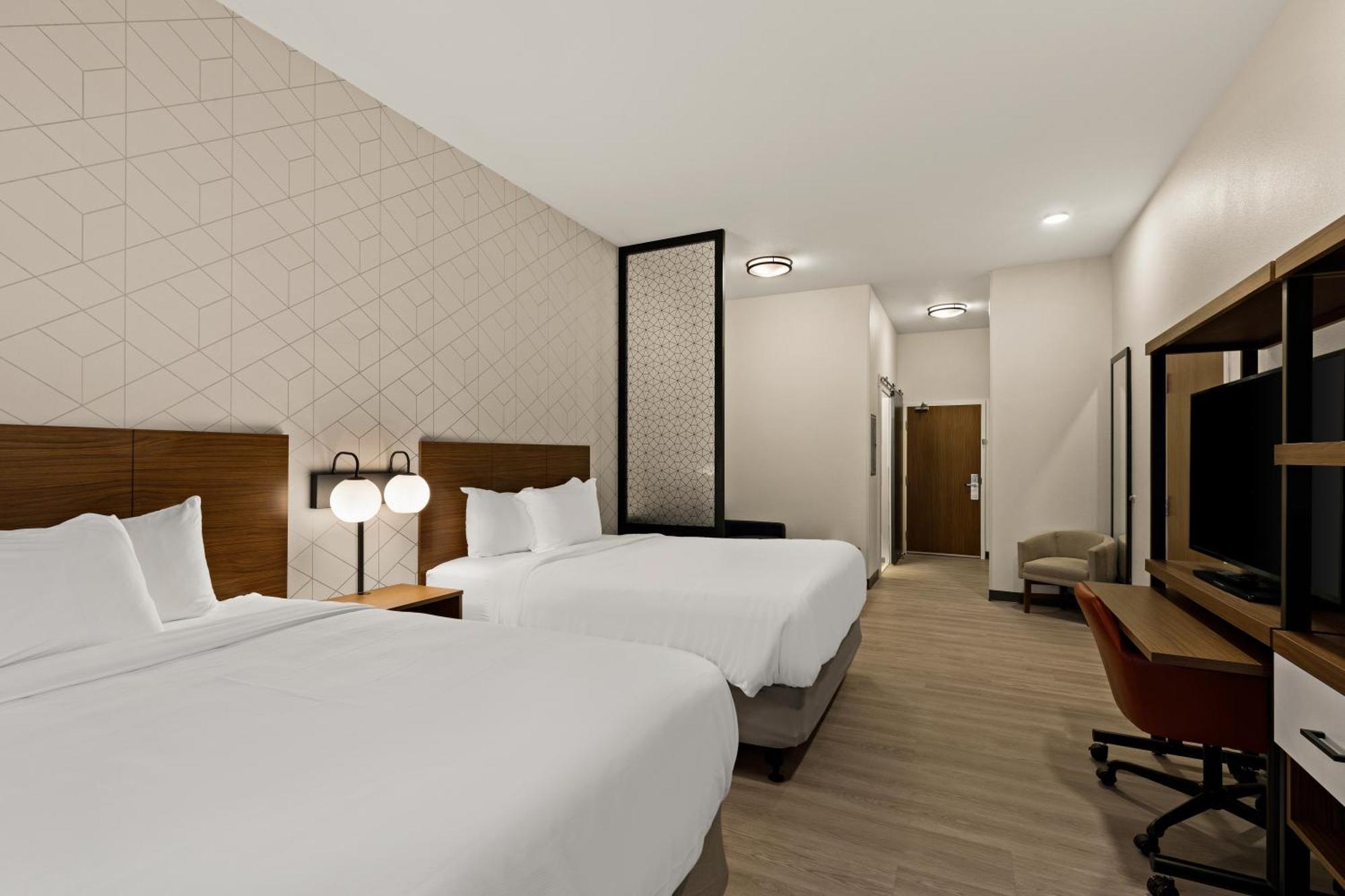 Everhome Atlanta Hotel