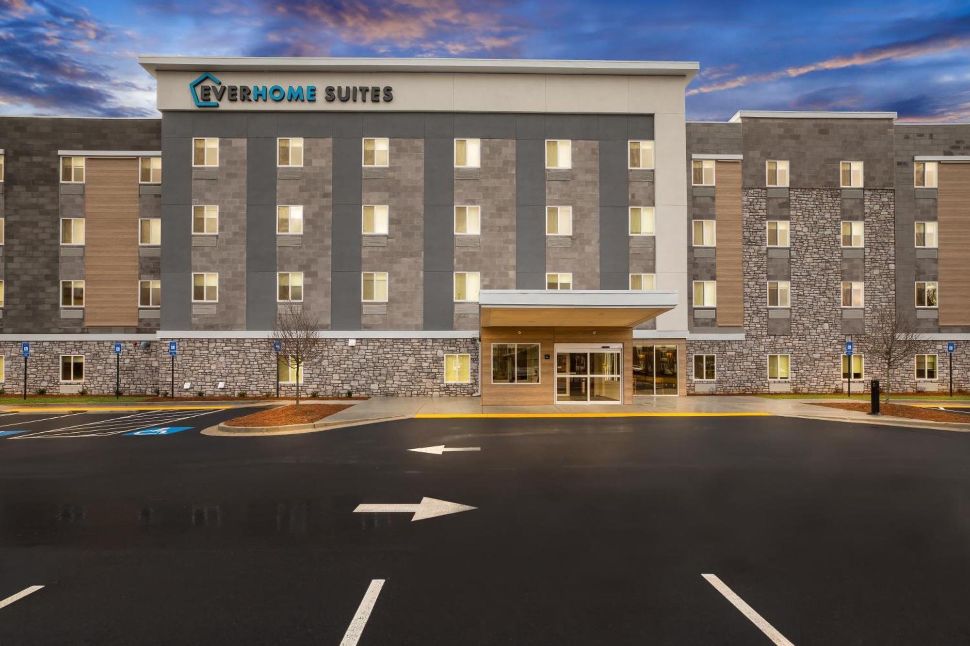 Everhome Atlanta * Newnan