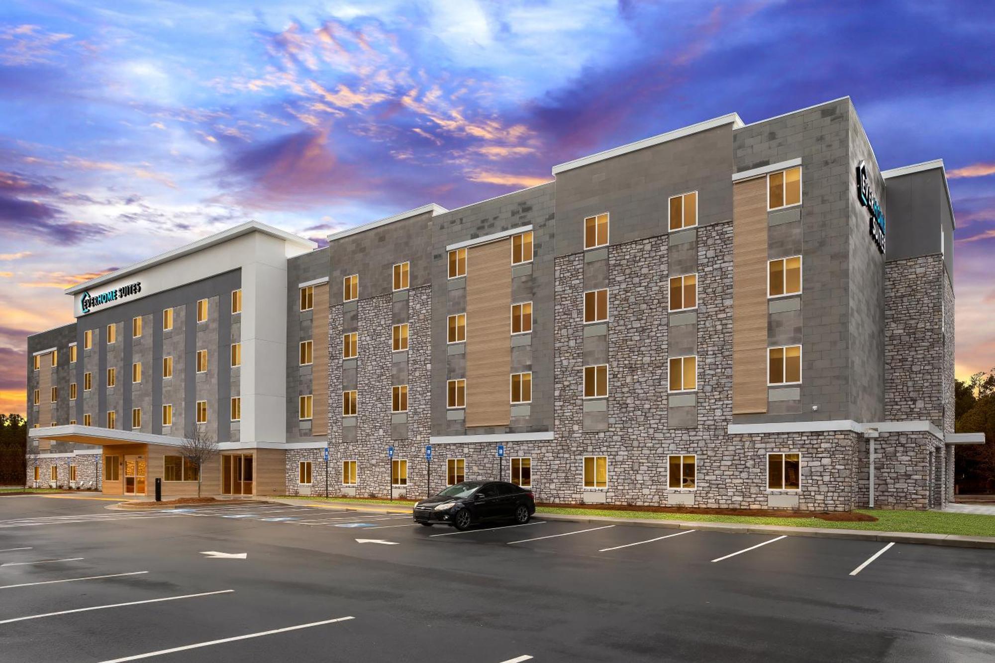 Everhome Atlanta Hotel *