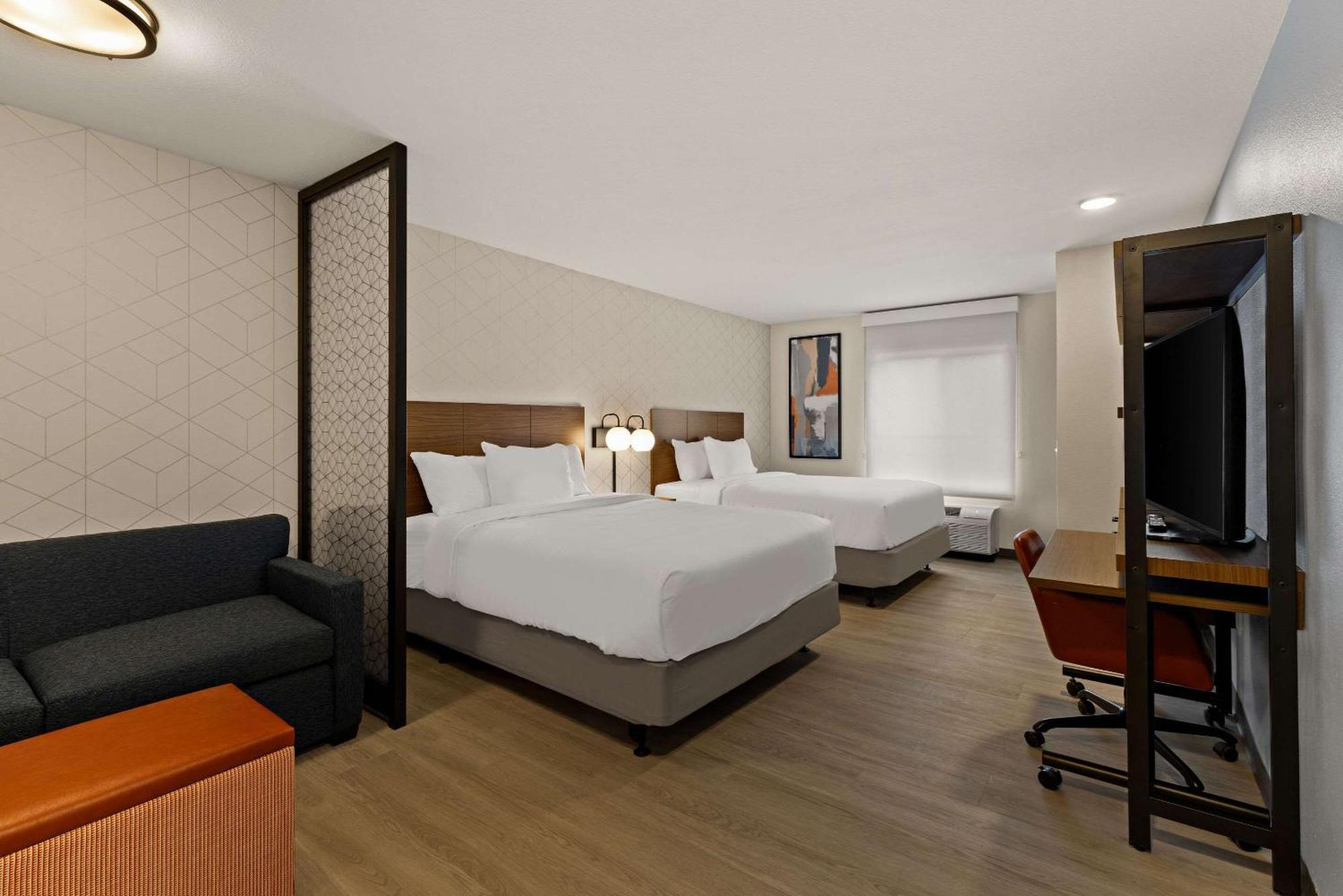 Everhome Atlanta Hotel