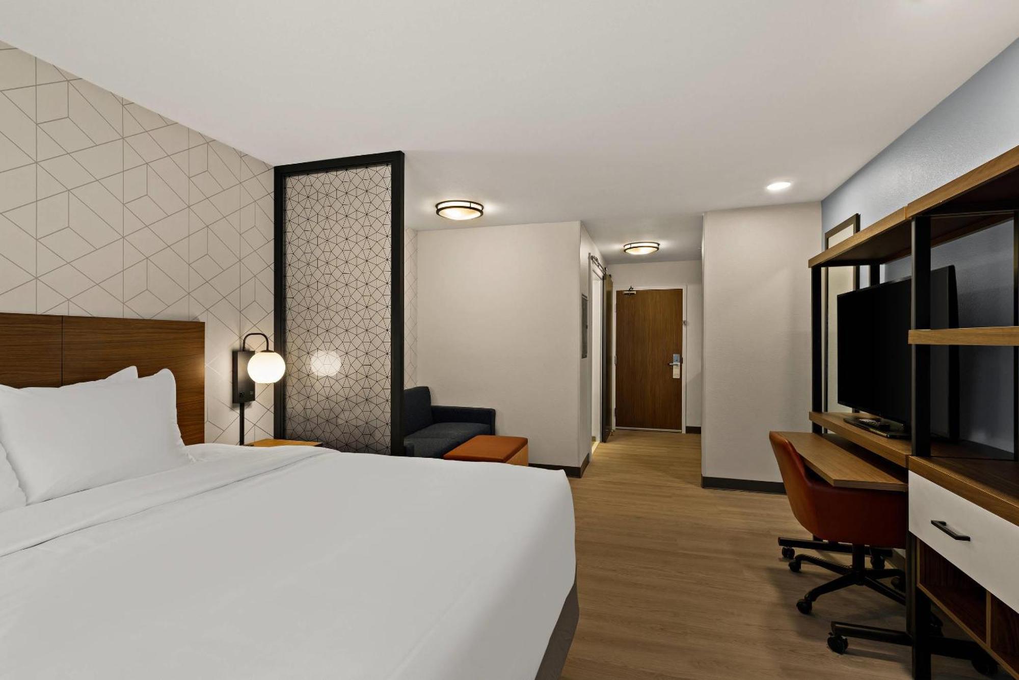 Everhome Atlanta Hotel